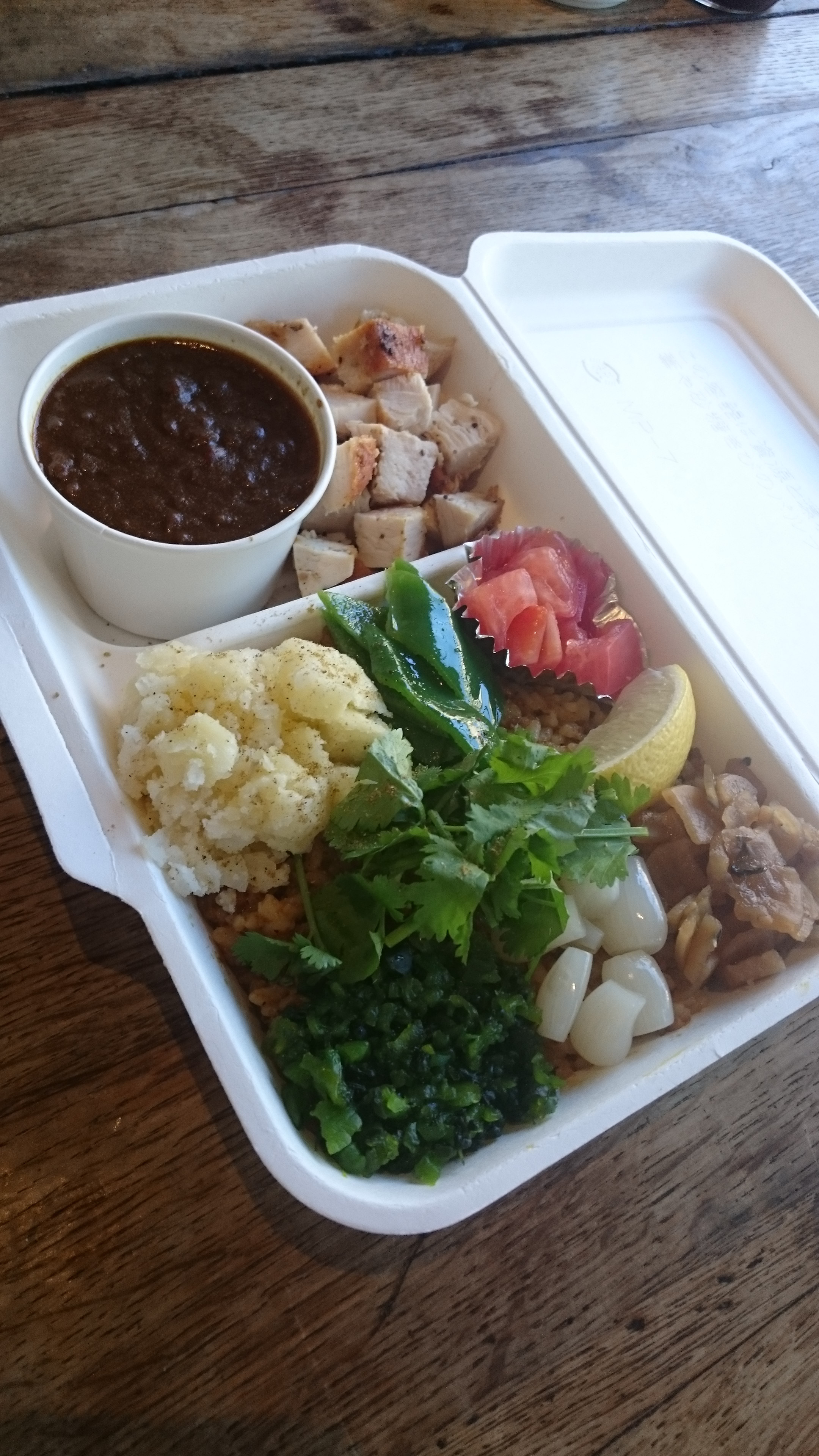 11月3日の祝日月曜日、営業します！