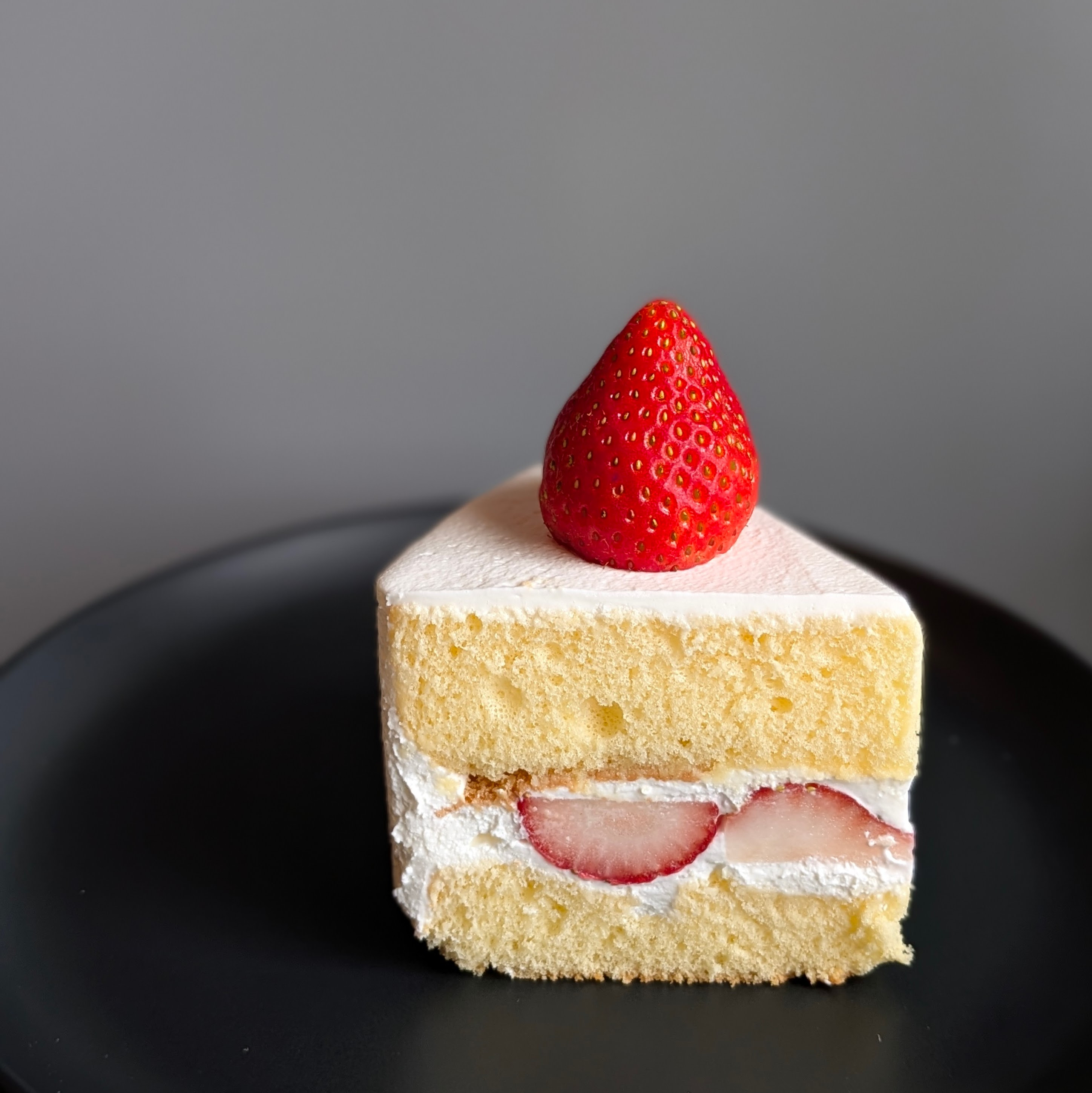 イチゴのショートケーキ(イチゴが入荷しない時は季節のフルーツとなります)