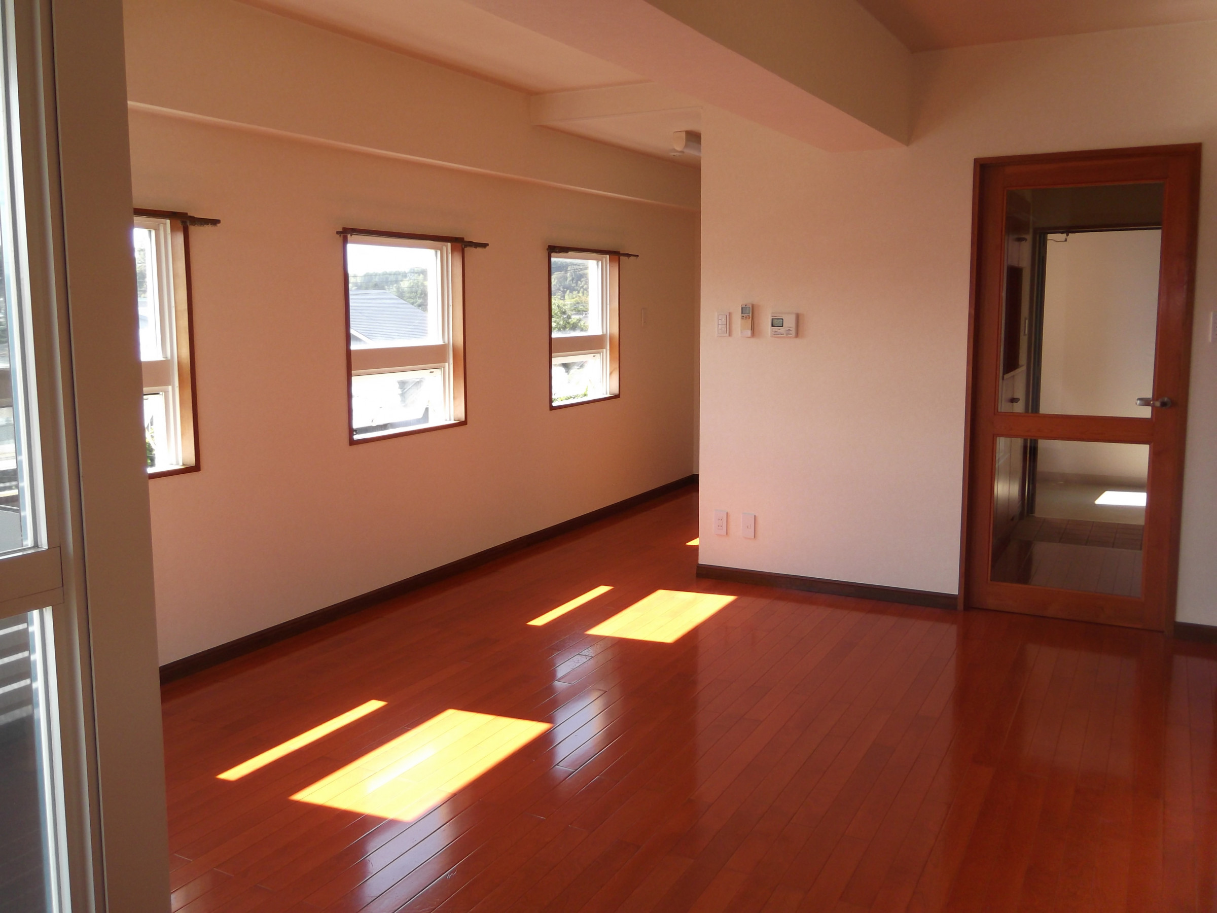 居住マンション内観