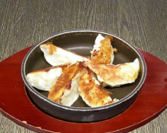 鉄板焼き餃子
