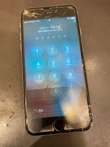 【京都府八幡市からもご来店多数！】アイフォン６sの液晶破損も即日修理可！【くずはモール３F】