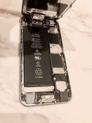 iPhone６Sバッテリー交換２.jpg