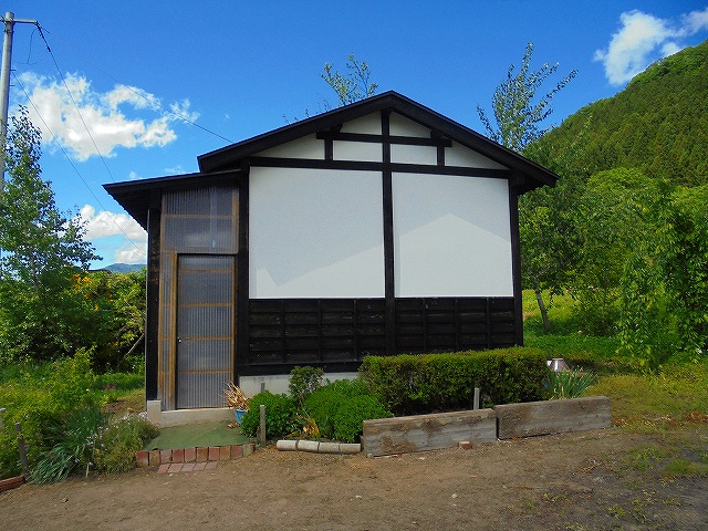 東根市大字沼沢字七森 囲炉裏小屋 4万円 まごころ開発株式会社