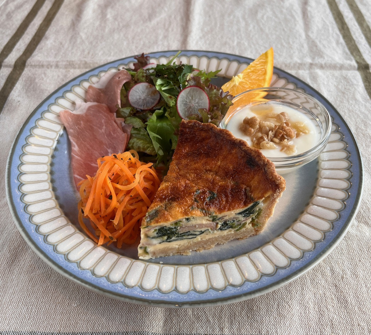 モーニングプレート キッシュ