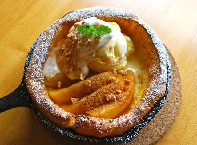 季節限定「ダッチベイビーパンケーキ アップルシナモン」　　　　今年も大人気です