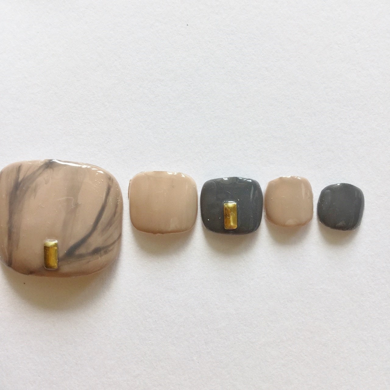 フット111