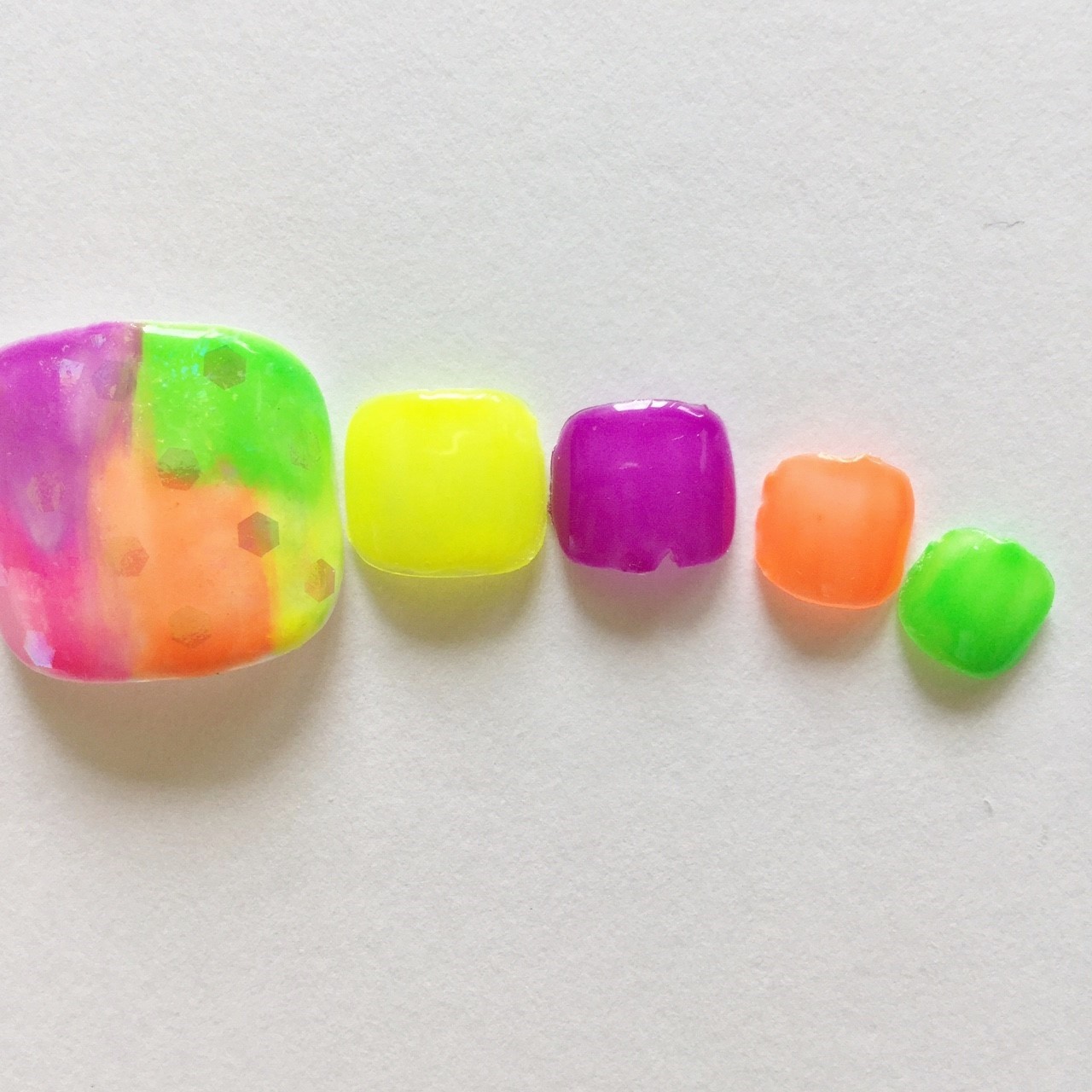 フット112
