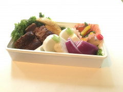 ビーフシチューと根野菜サラダ〈正規).JPG