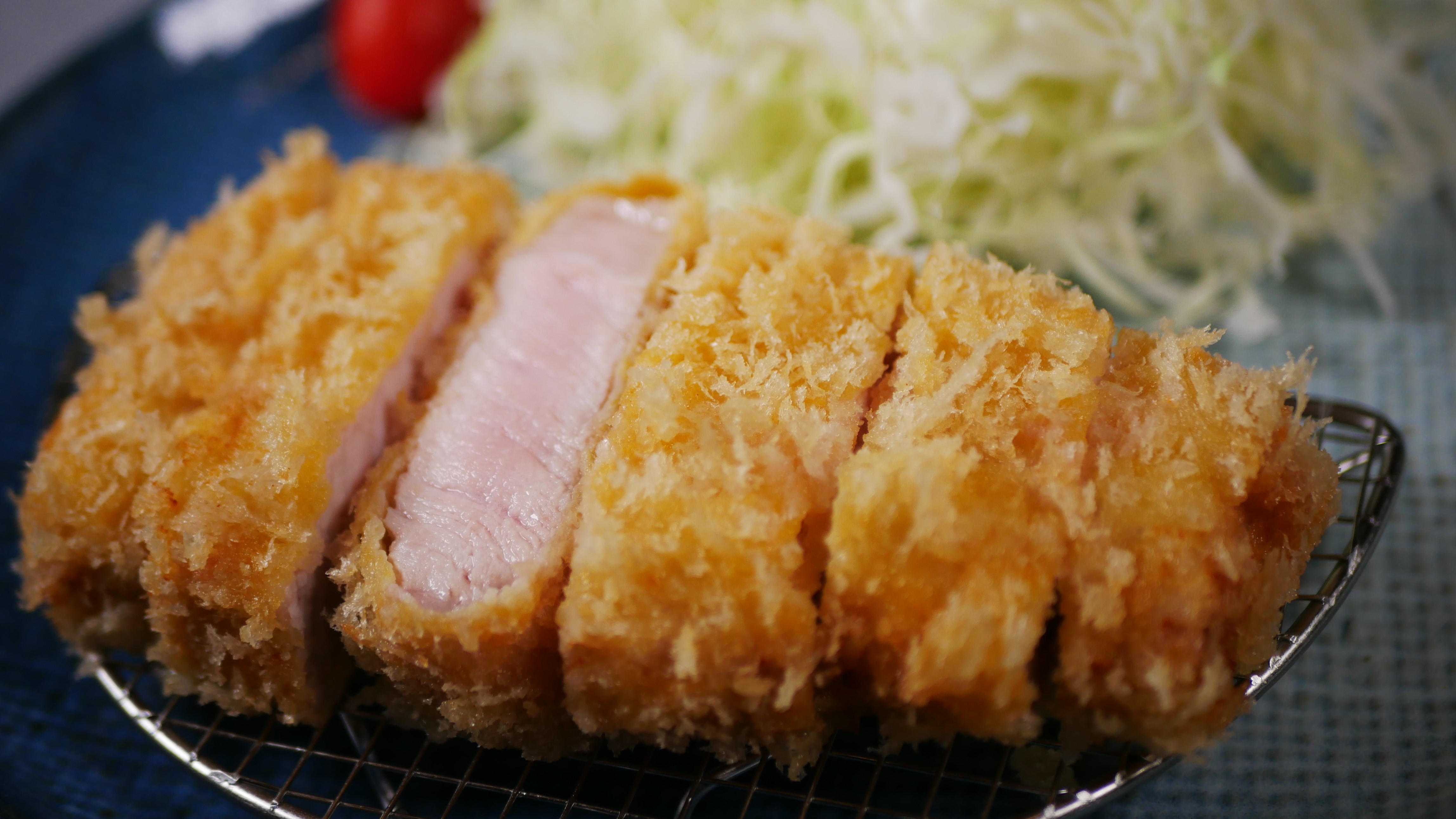 ご褒美ロースカツ定食　￥2000 税込￥2200