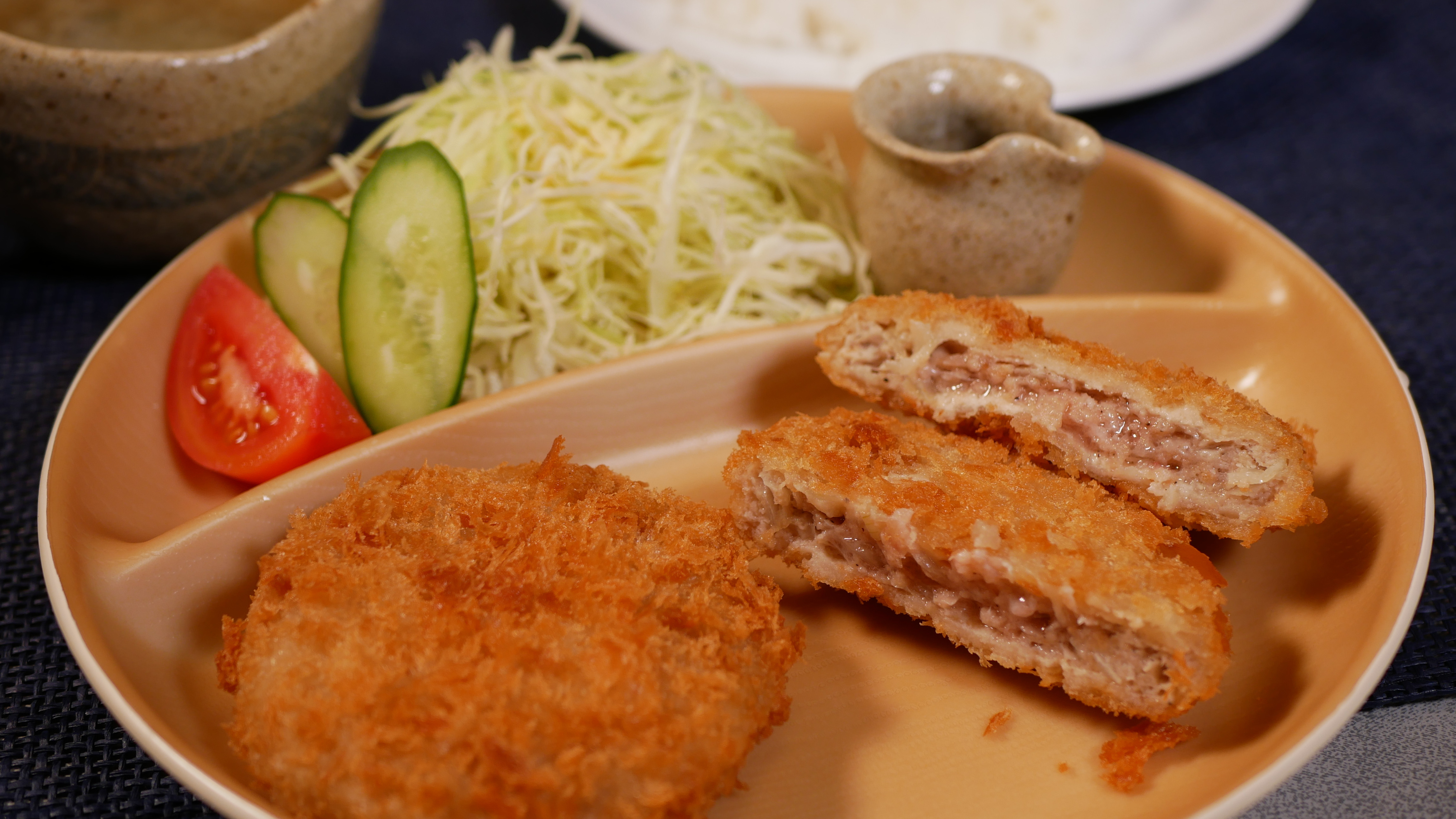 平牧三元豚メンチカツ定食　￥1164 税込￥1280