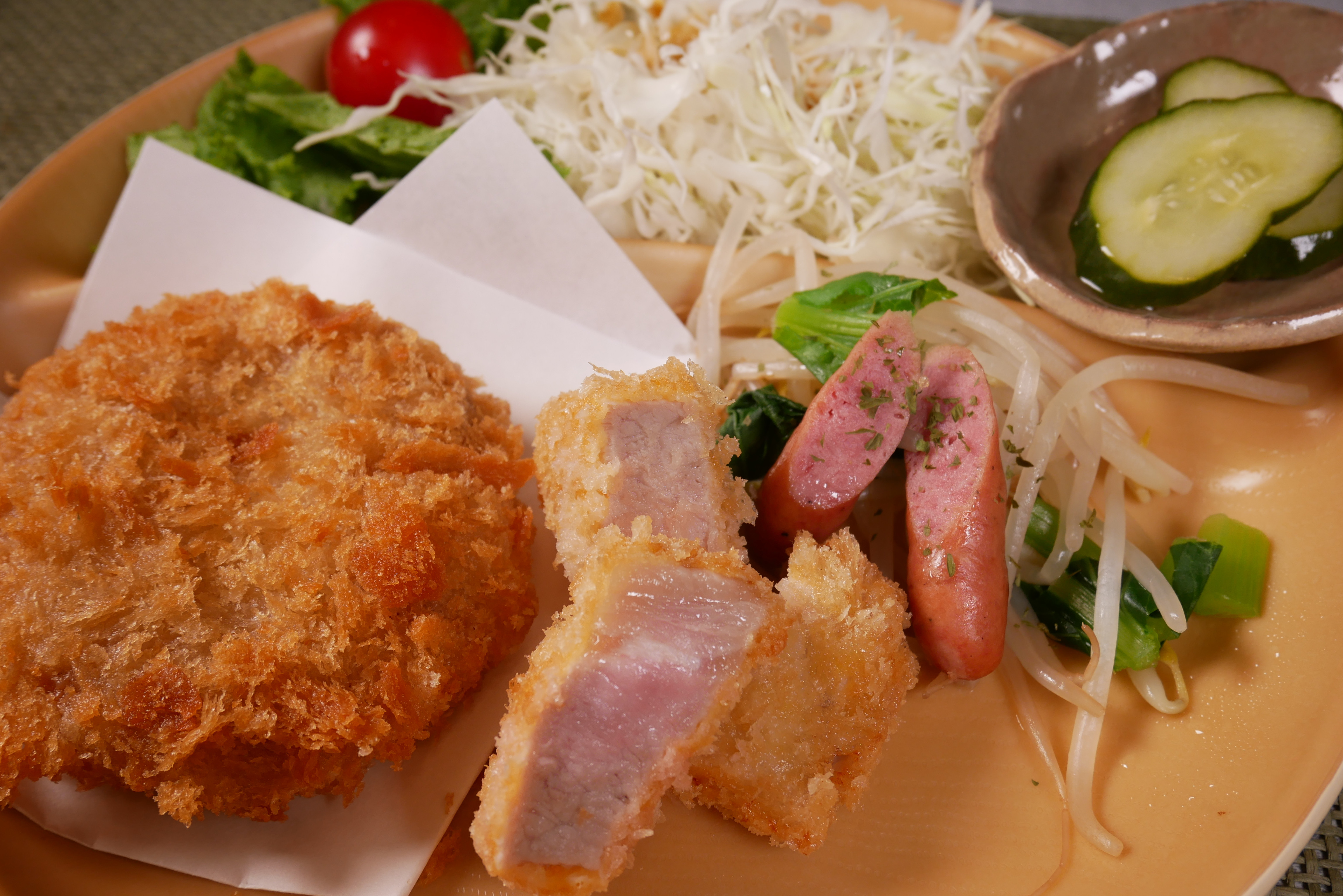 ぱかぱかミックス定食 ￥1480