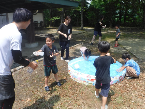 水鉄砲遊び.jpg