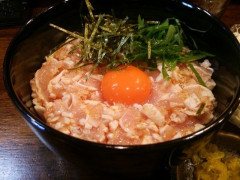 丹波地鶏ささみ300gと比内地鶏卵のユッケ丼