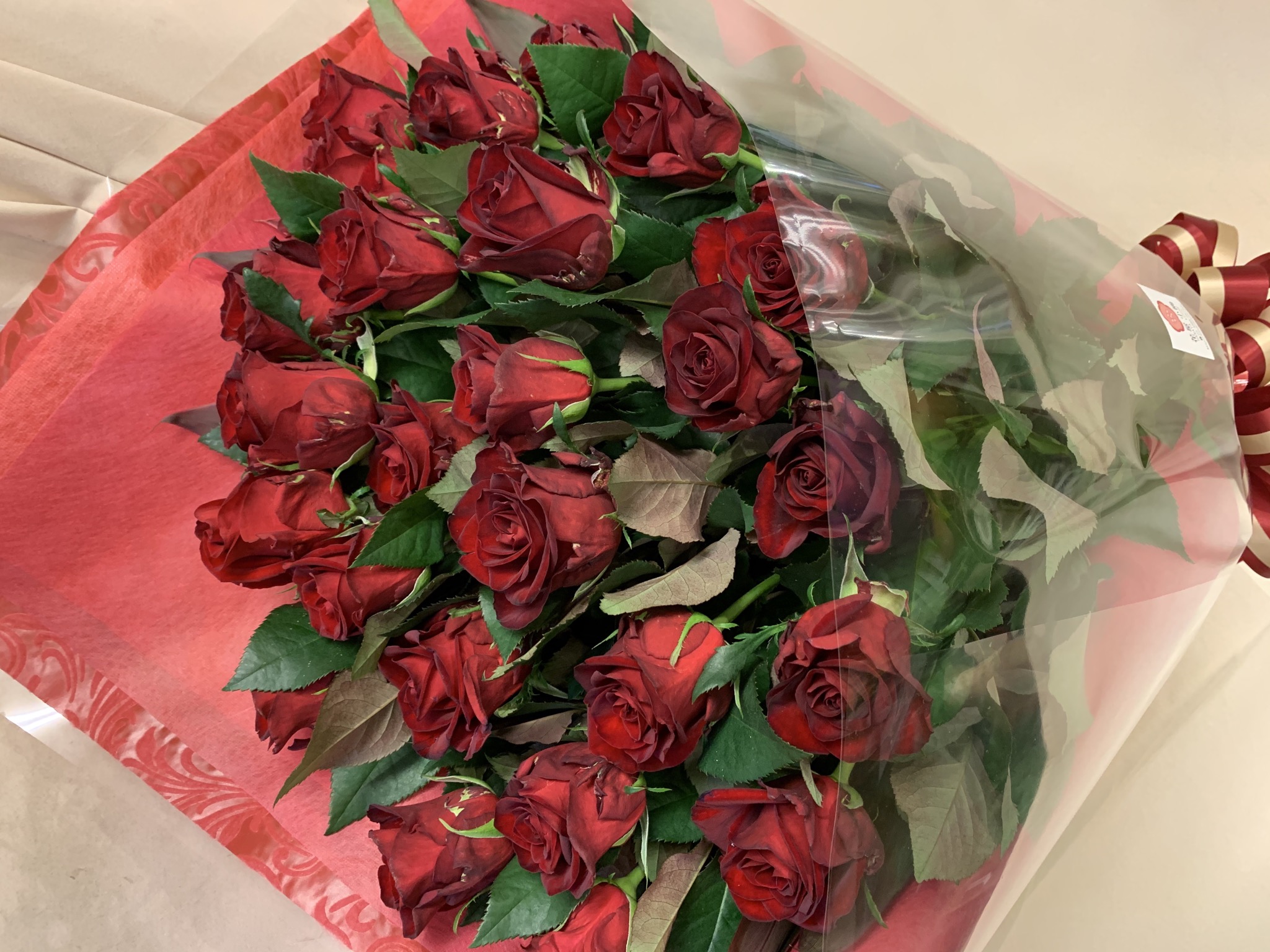 赤バラ・スカーレットロマンスの花束