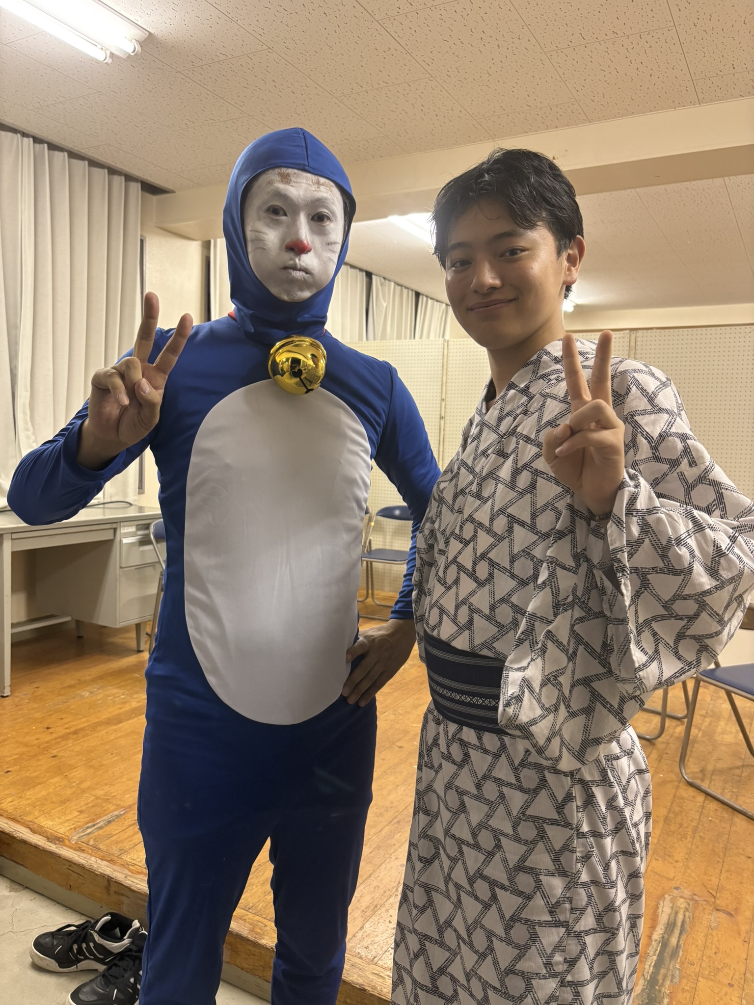 【宮崎】都城市内志和池地区「盆踊り大会」にてお笑いマジックショー〈写真〉