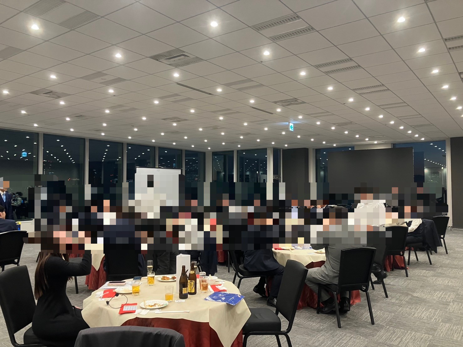  【東京】東都興行株式会社様の忘年会にてお笑いマジックショー