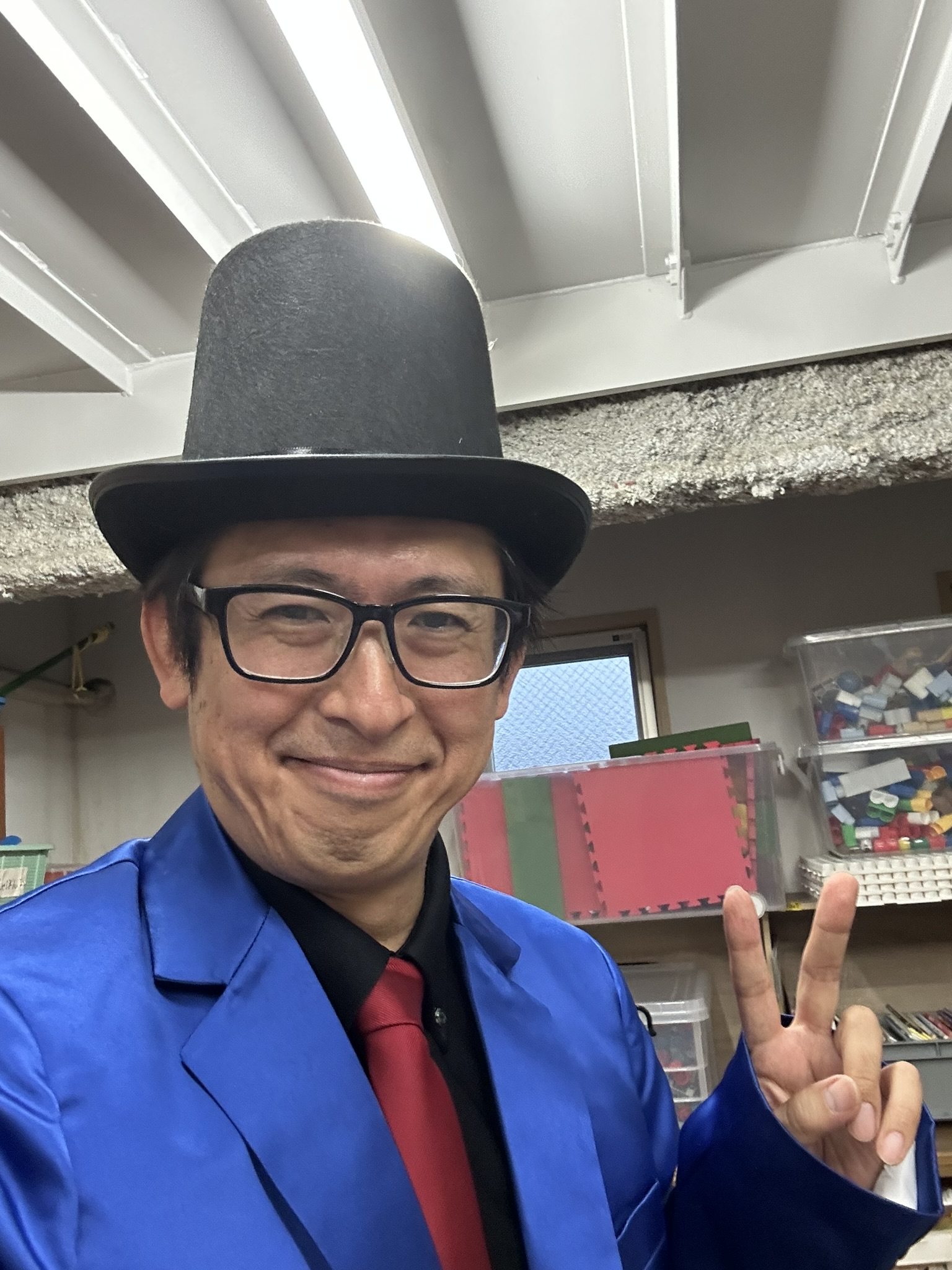 【宮崎】日南市内某保育園のお祭りにてお笑いマジックショー〈写真〉