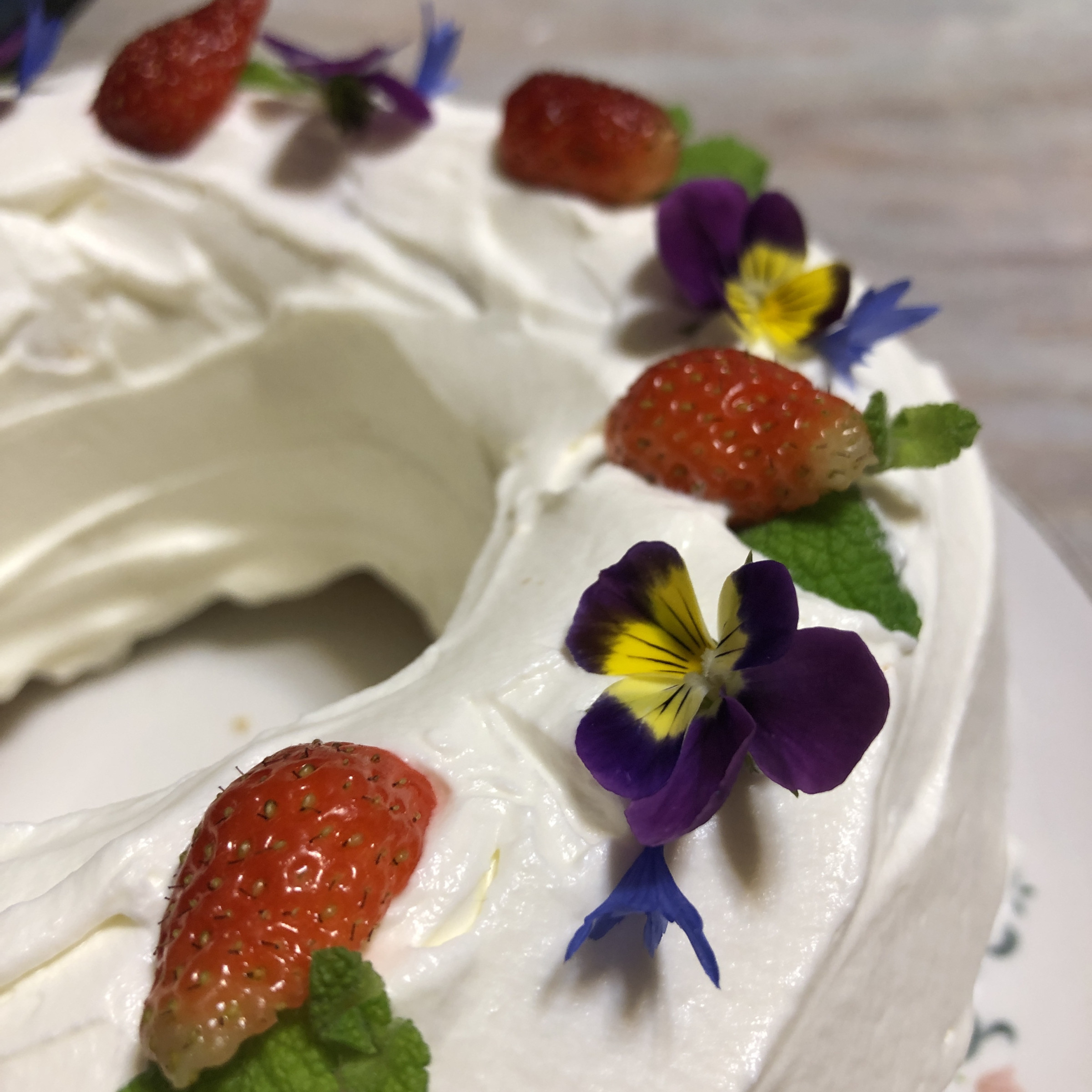 エディブルフラワーでお祝い