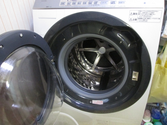 大阪の洗濯機掃除は【テクニウオッシュ ニキ】にお任せ！仕上がりの良さは地元でも評判
