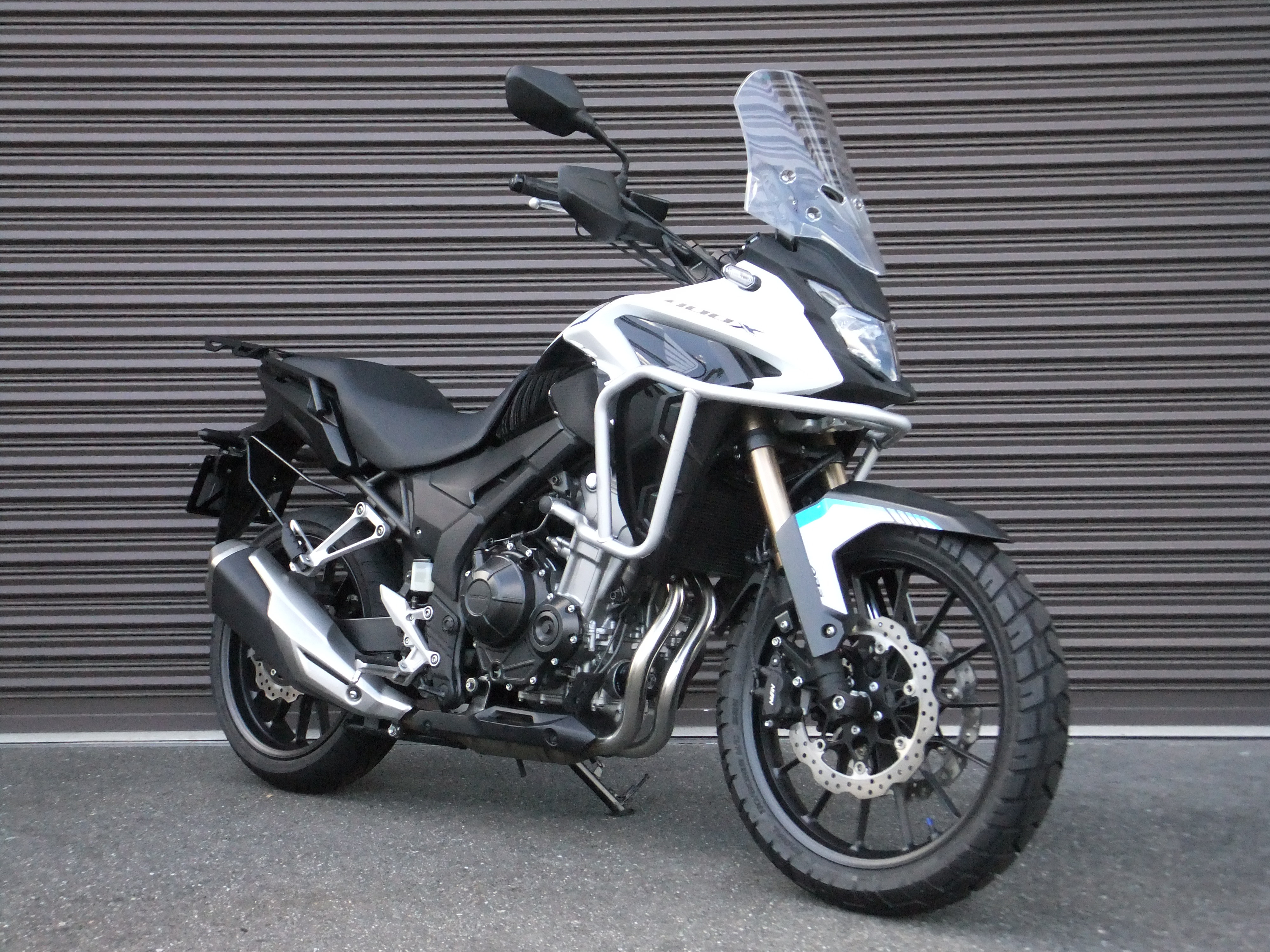 【入荷お知らせ】400Xが入荷しました。お気軽にお問い合わせください。