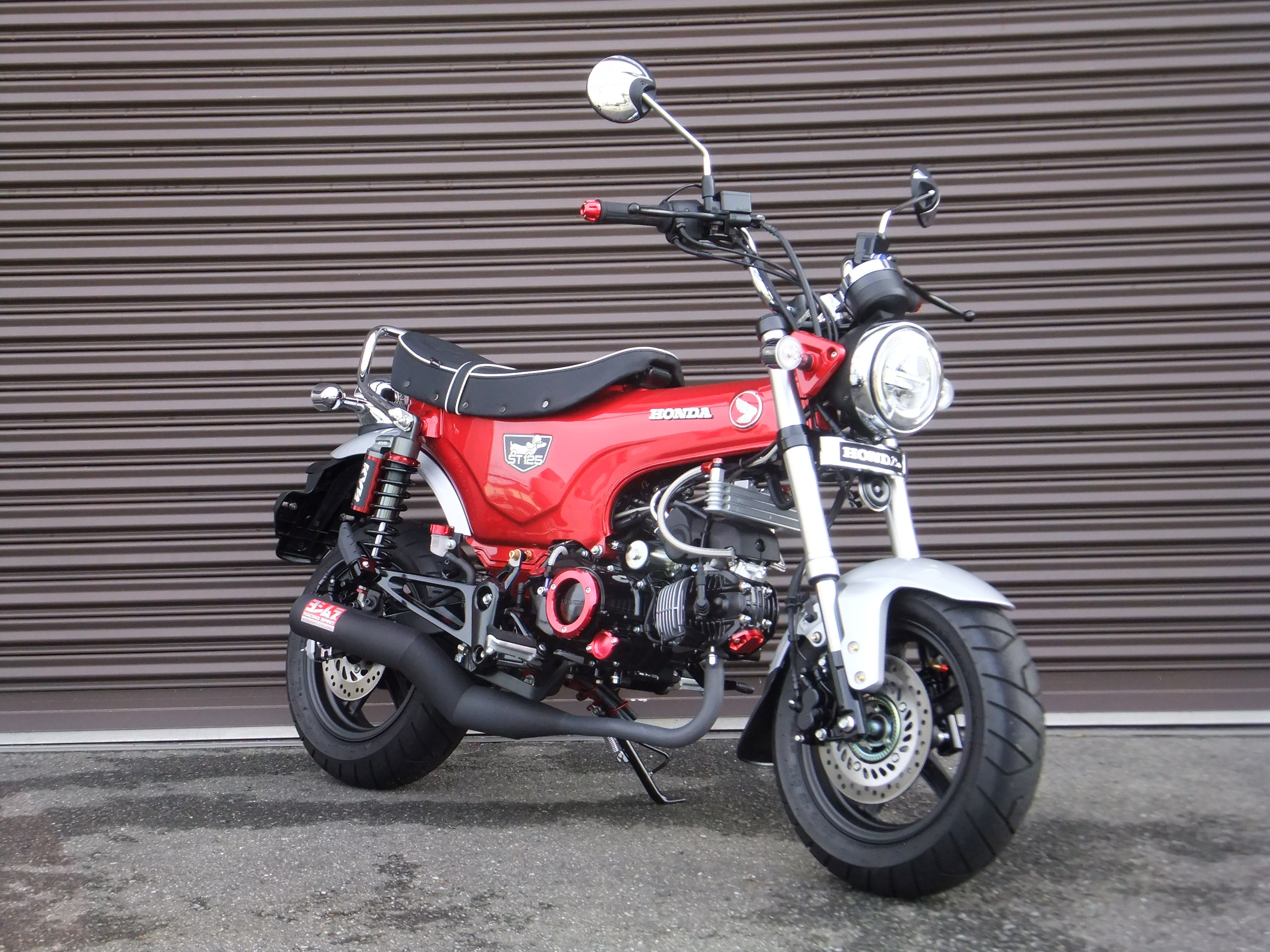 ダックス125が入荷しました。お気軽にお問い合わせください。