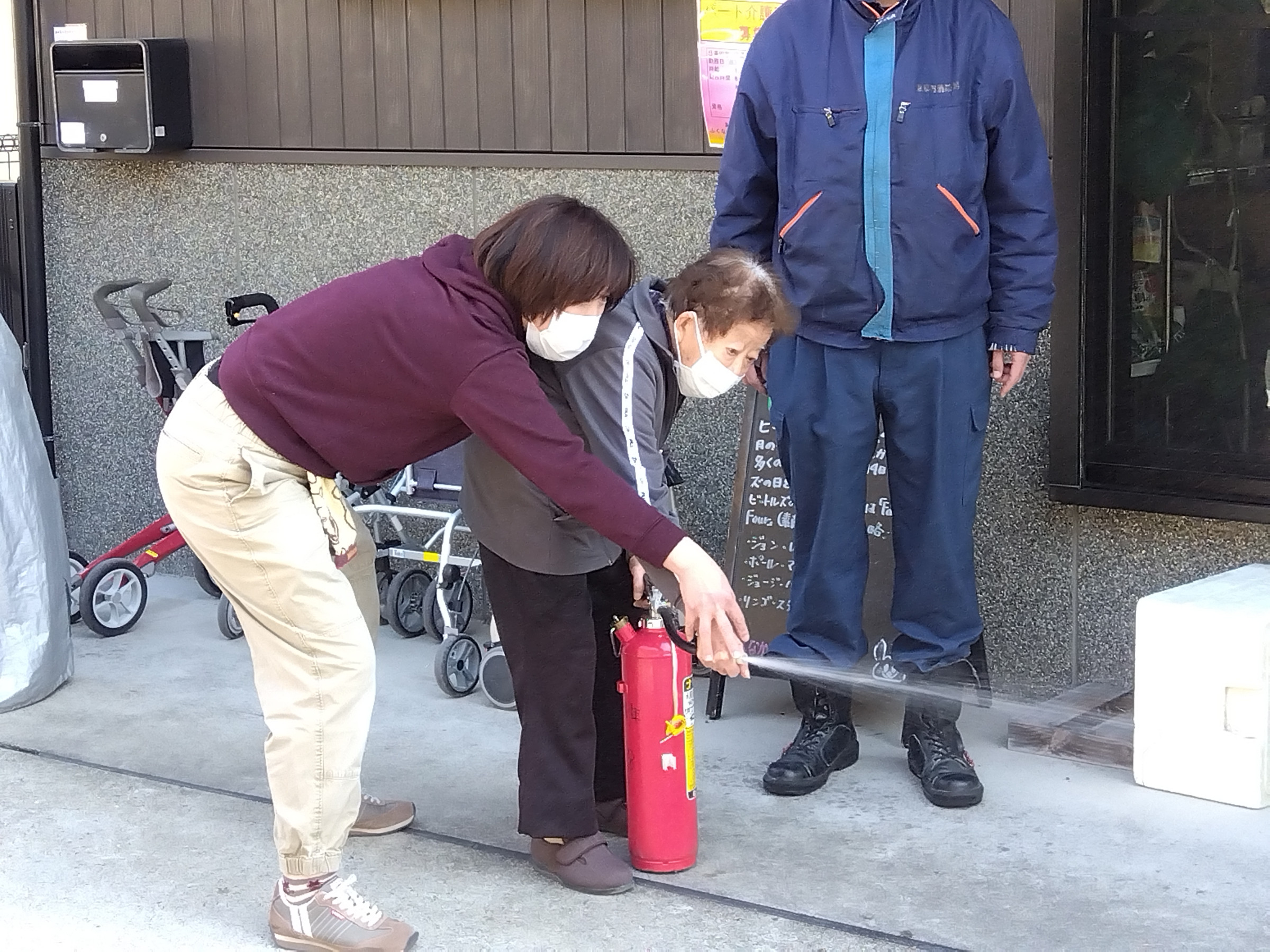２/４（デイ）　消火器訓練！！