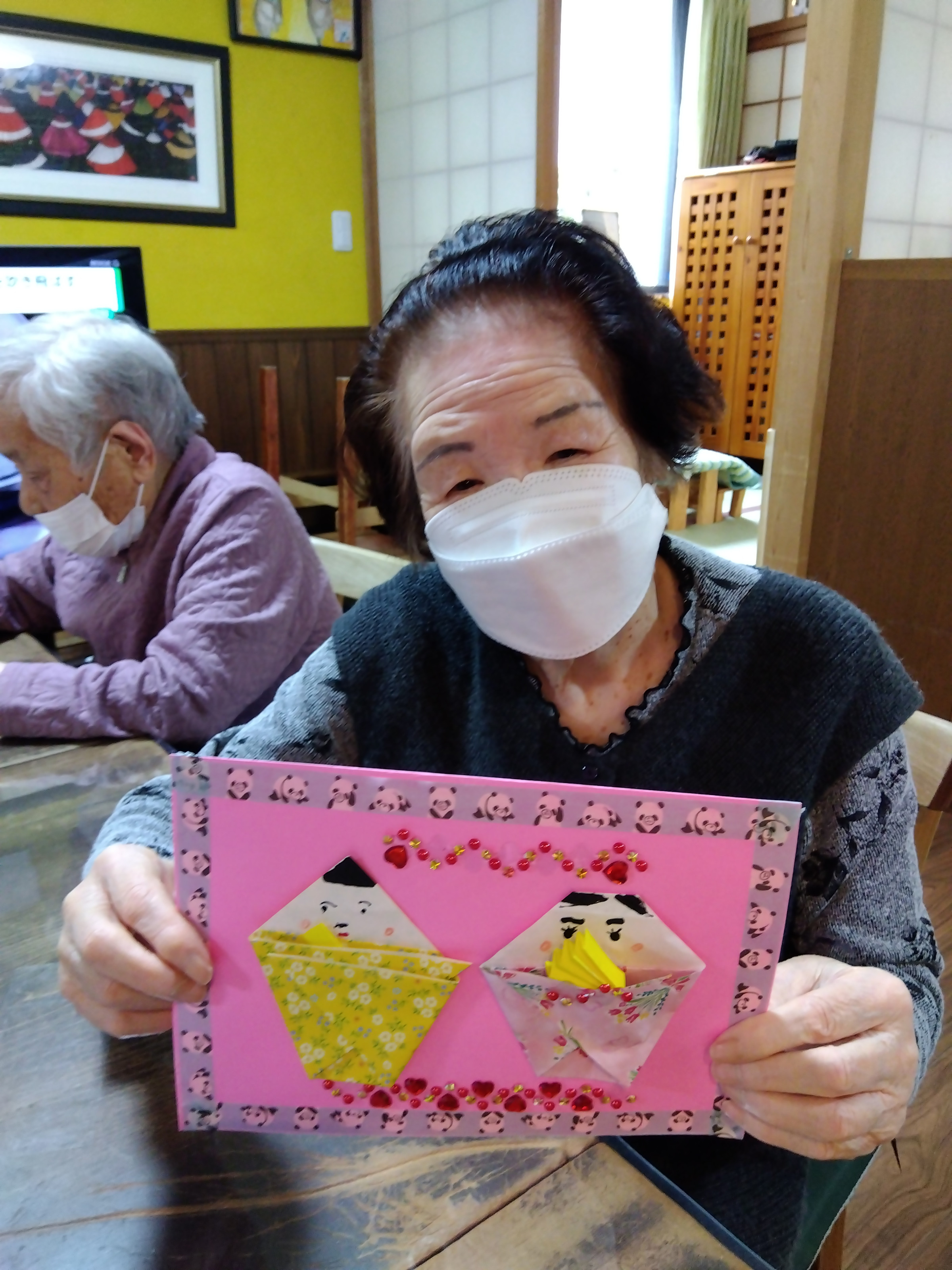 2/16（デイ）　ひな人形作り。可愛いおひなさまができました。