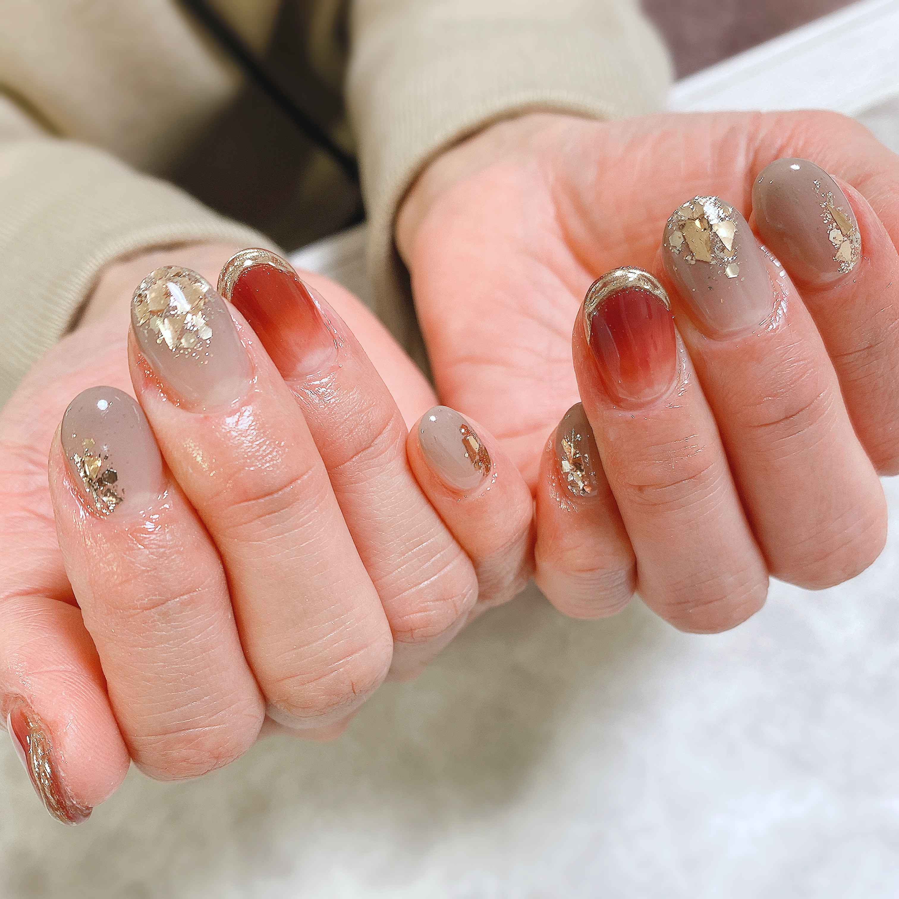 グレージュ×ブラウンネイル
