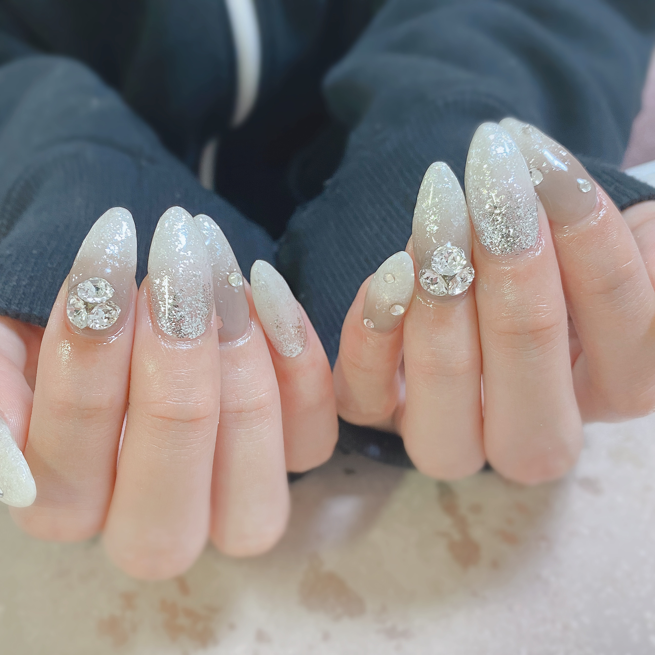 ホワイトグラデーション