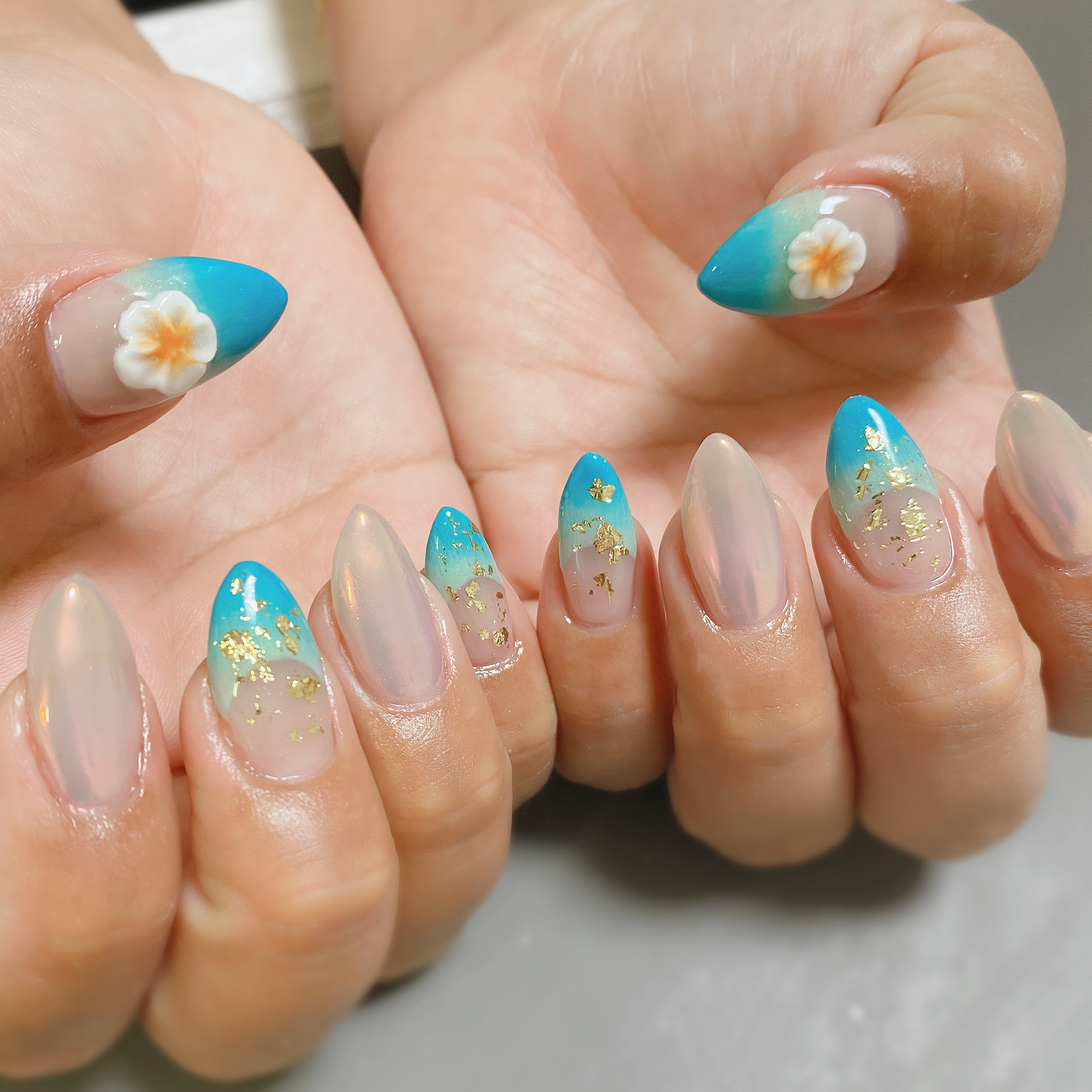 フレンチ×フラワーネイル