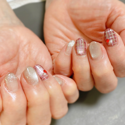 チェックネイル