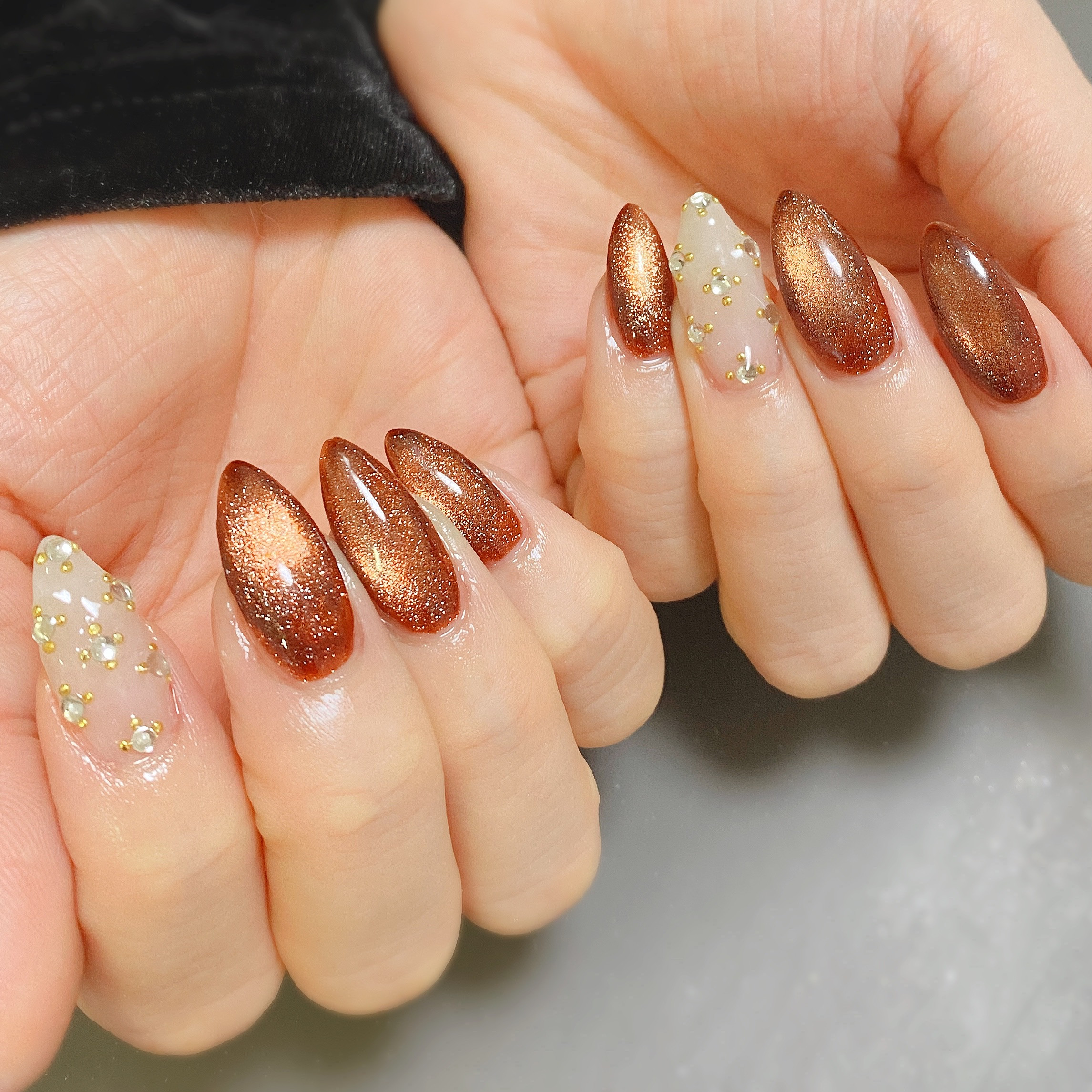 ブラウンマグネットネイル