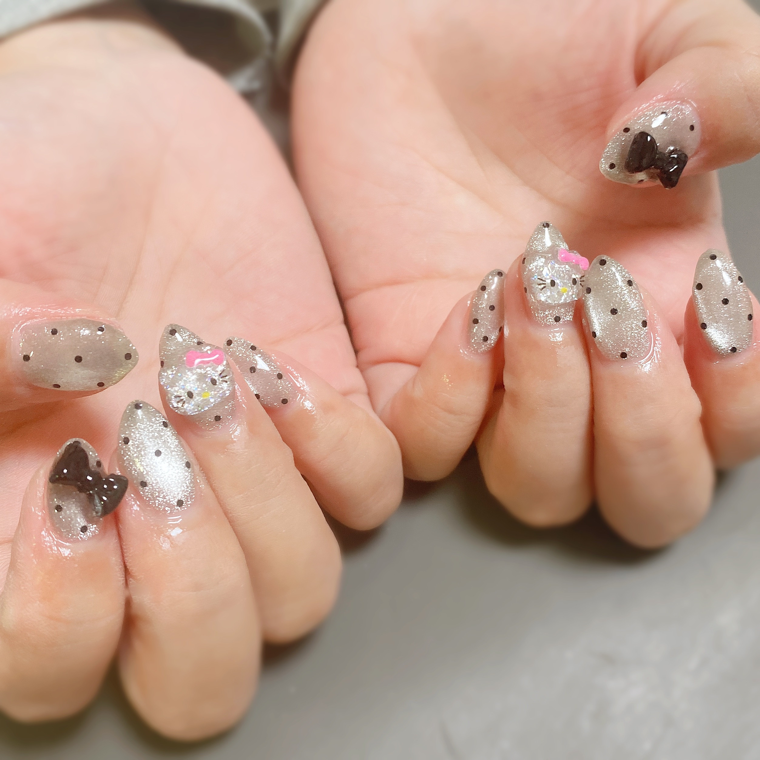 キティちゃんネイル