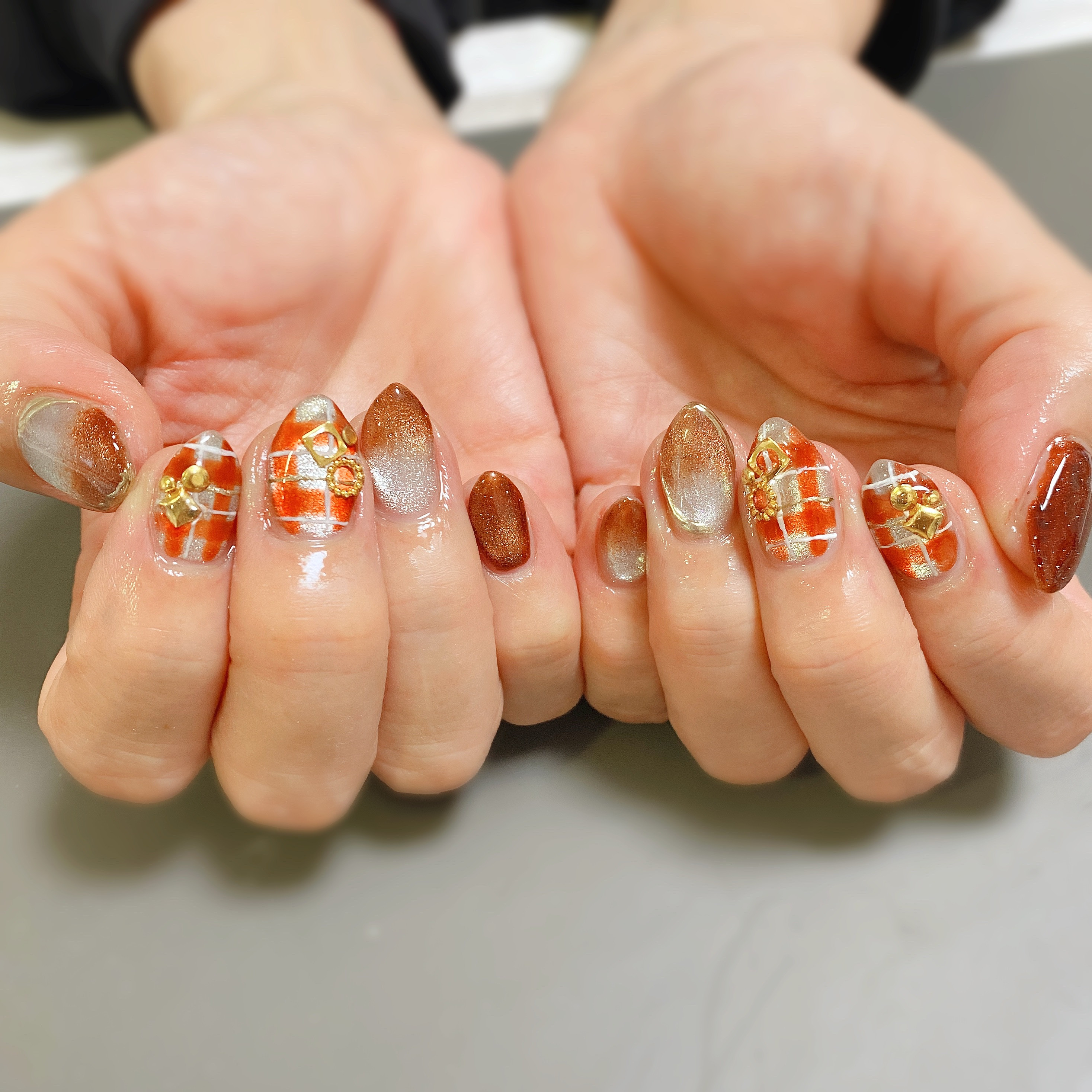 ブラウンチェックネイル