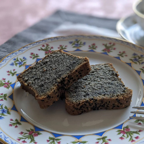 胡麻のパウンドケーキ.jpg