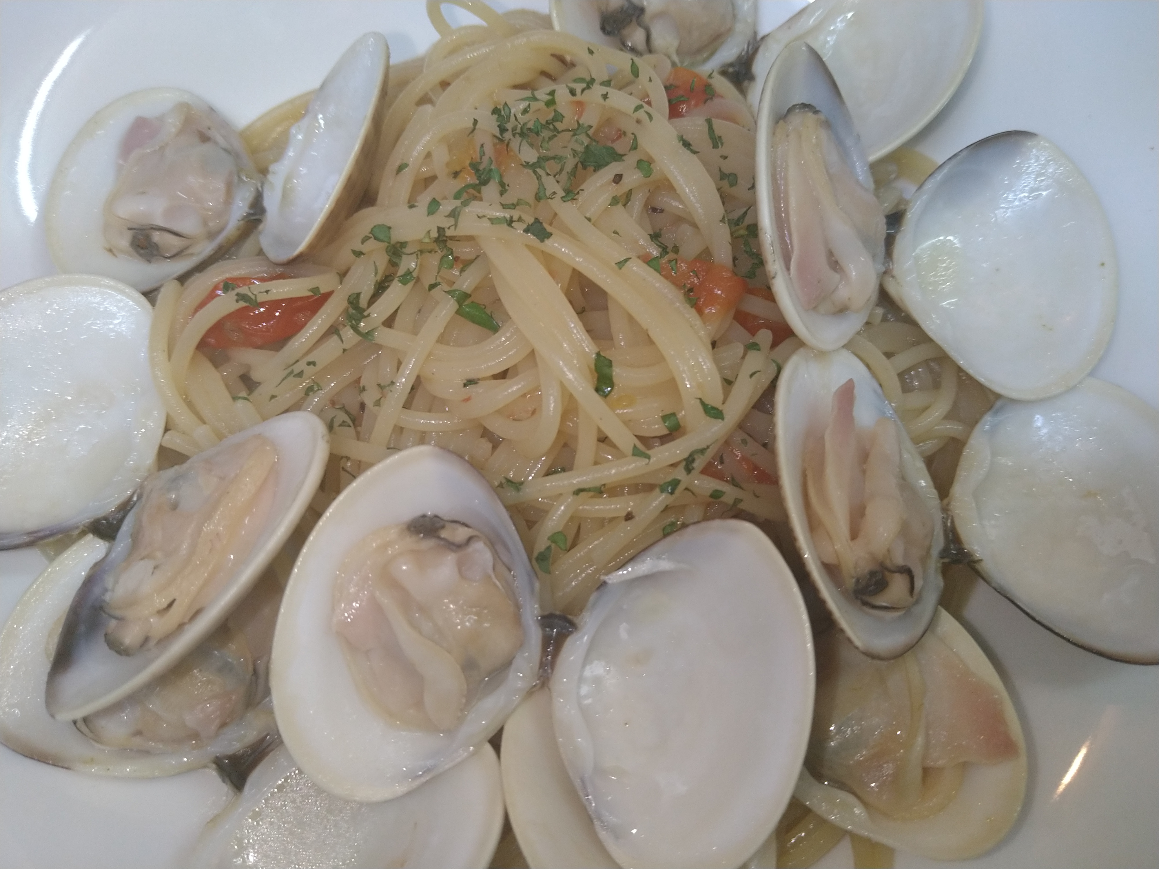 ハマグリのオイルソーススパゲッティ