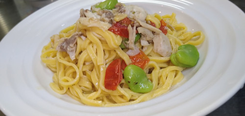 トレネッテ 鯛とそら豆のオイルソース