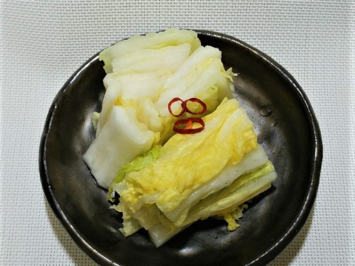 「白菜漬け」を7月初旬～9月末まで、お休みします。