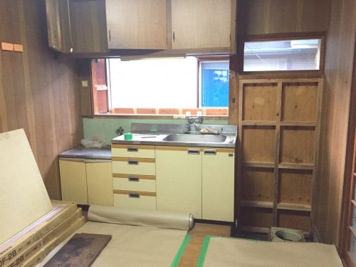 キッチン出窓撤去後屋内側