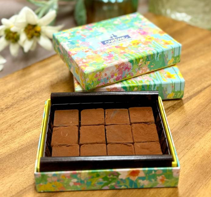 生チョコ販売中です