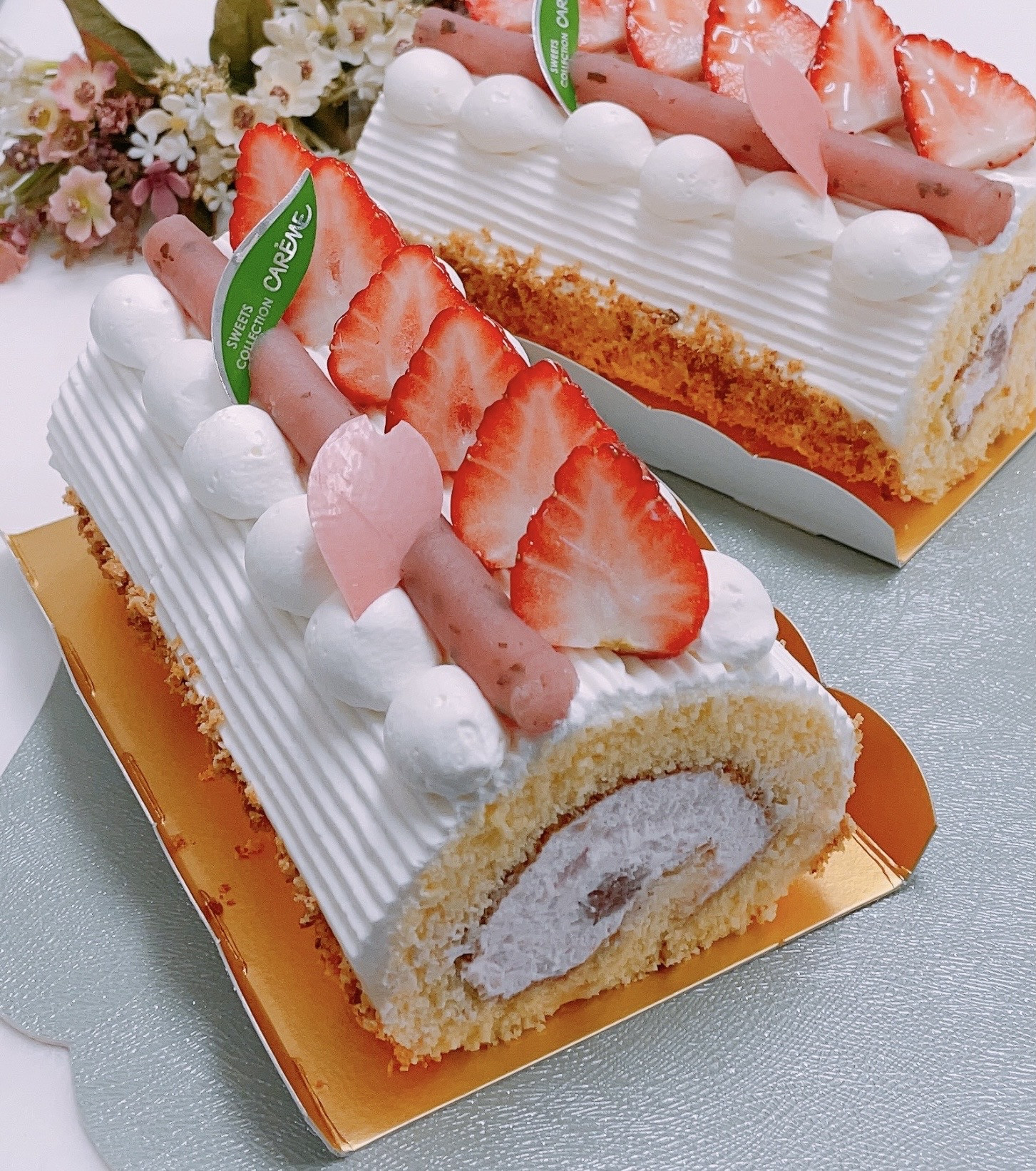 さくらロール販売中です