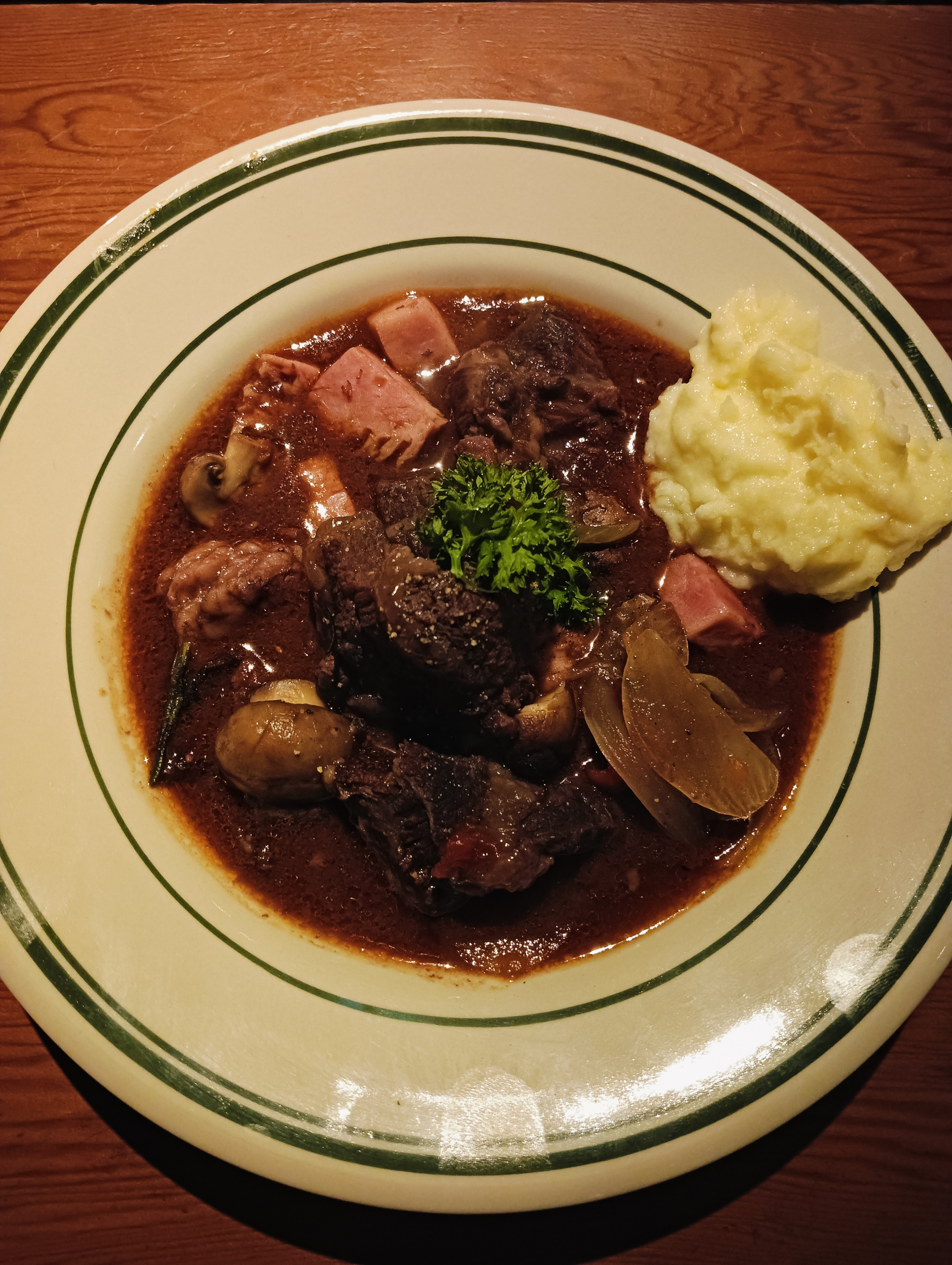 ブッフブルギニョン〜牛頬肉のビーフシチュー〜