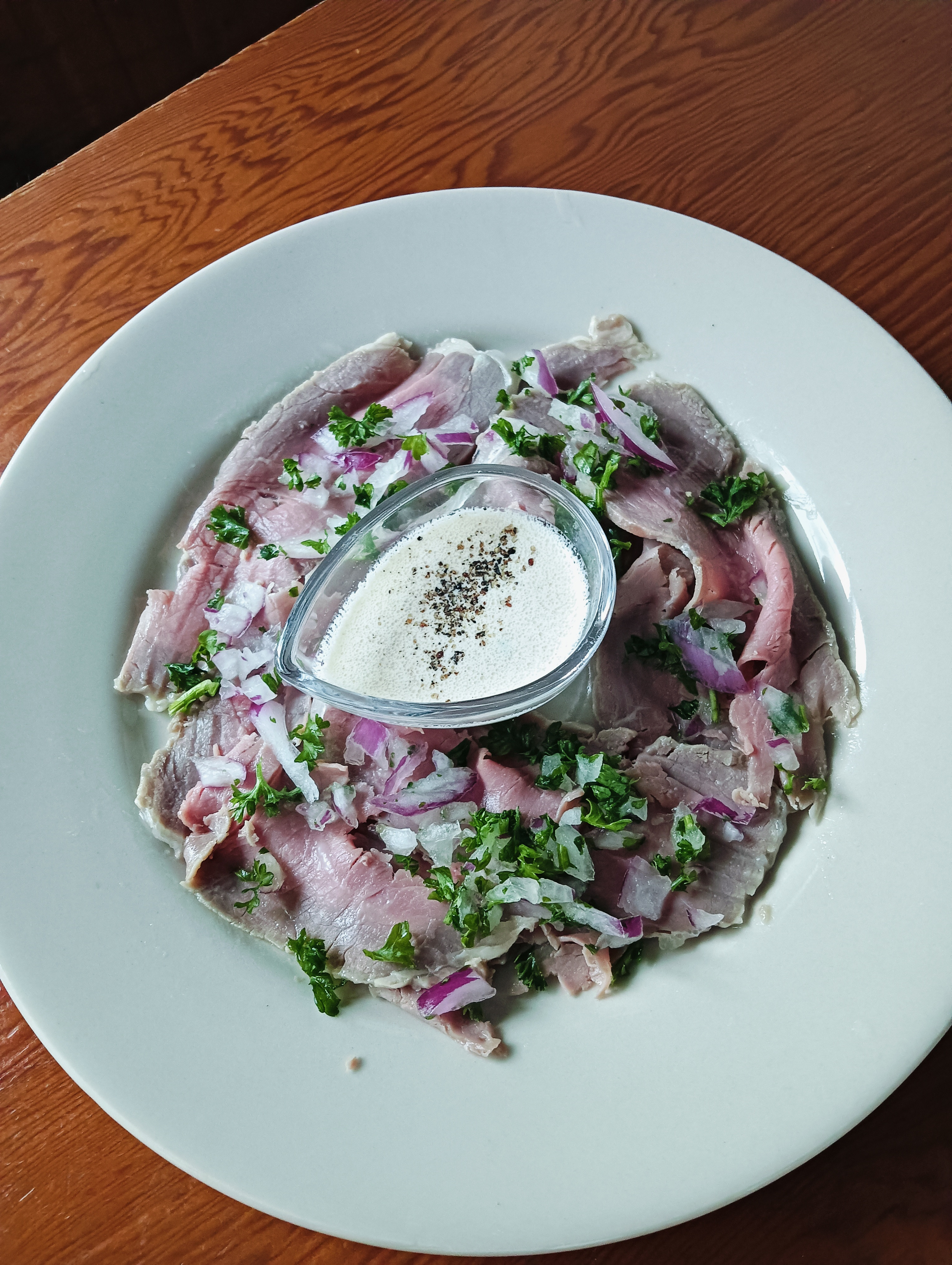 トンナート〜豚タンの低温調理ハム〜