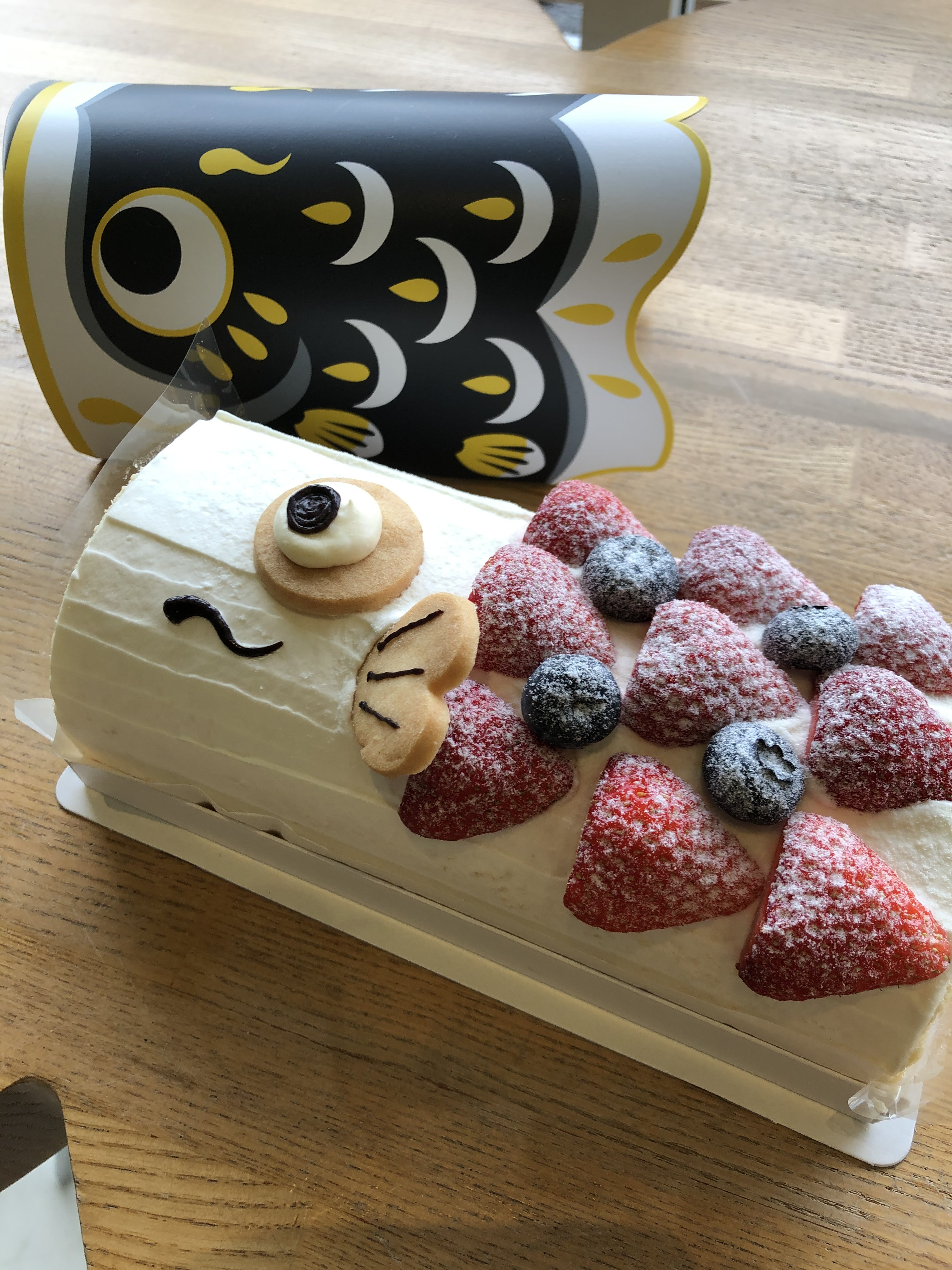 『兜ケーキ』『鯉のぼりロール』ご予約承りを開始いたしました！！