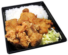 3種盛り唐揚げ（6コ入）唐揚げ2コ、塩にんにく唐揚げ2コ、竜田揚げ2コ