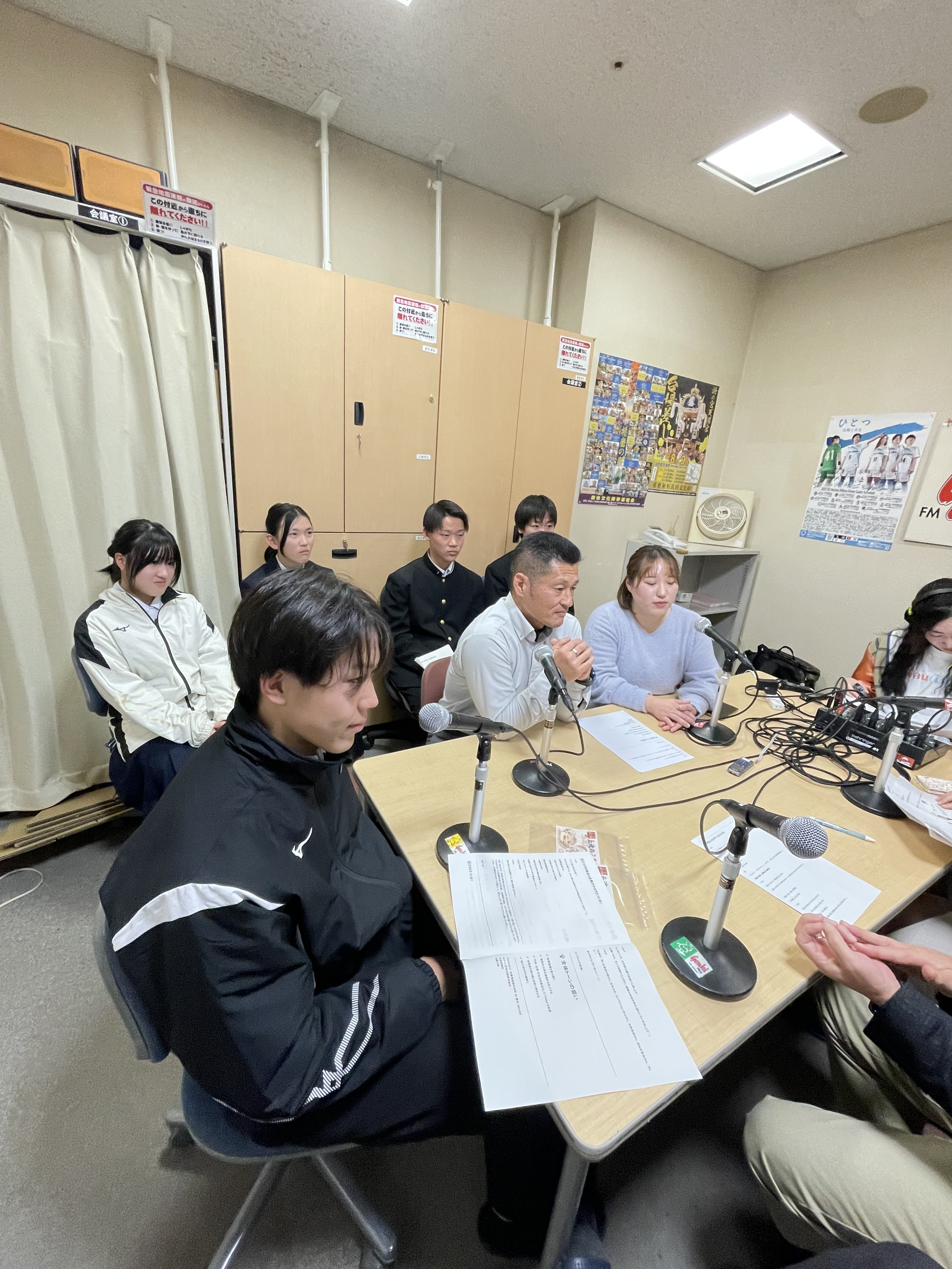 ラジオ番組18時から