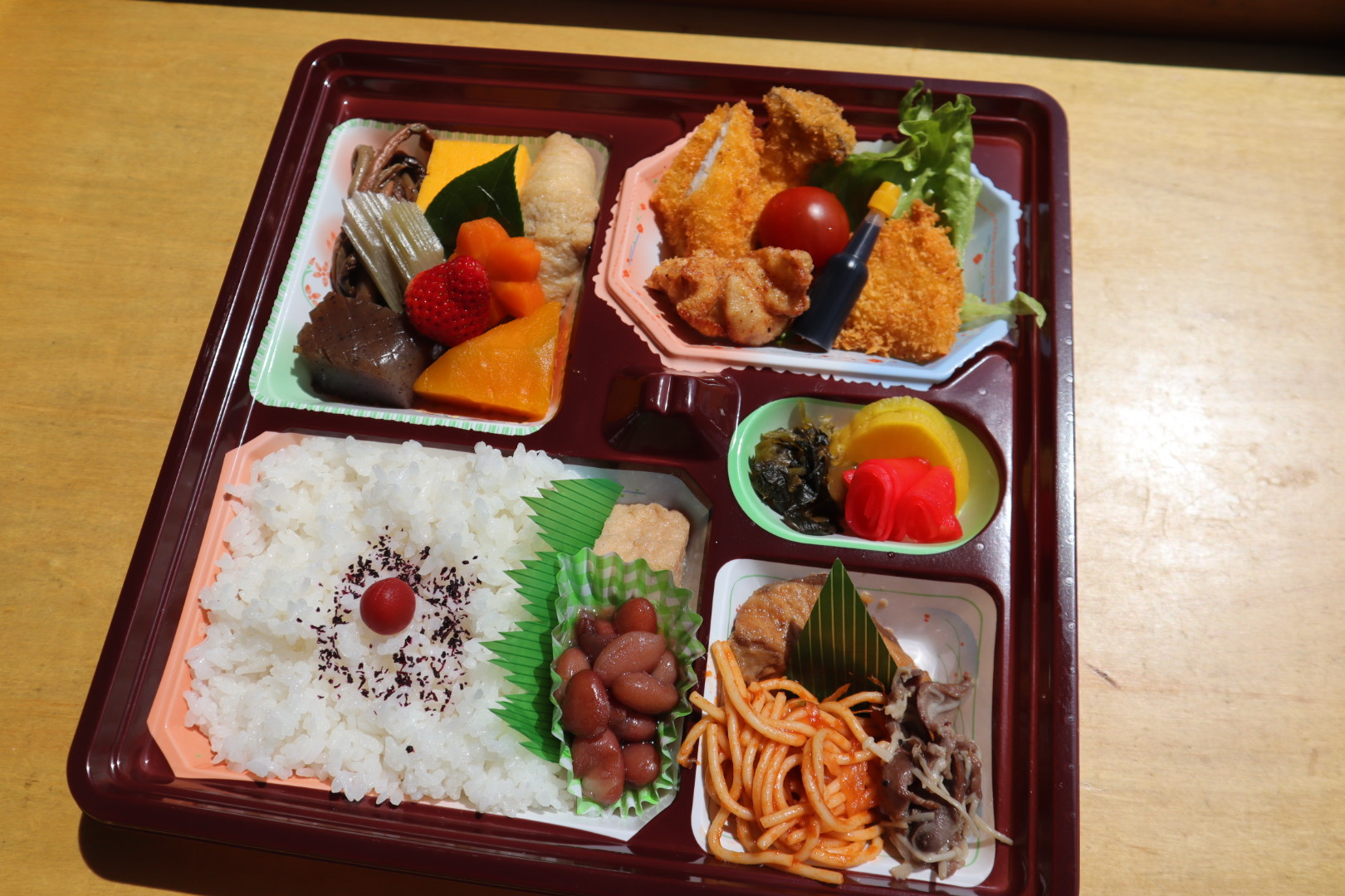 カラフル！お花見弁当