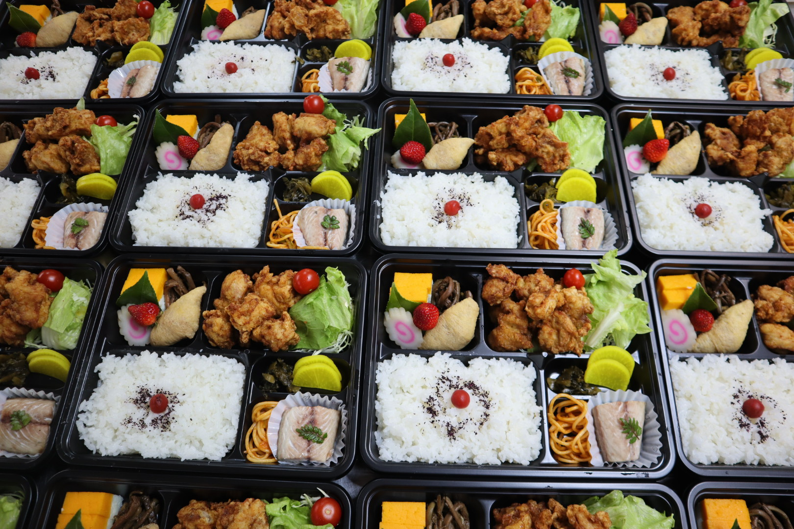 大人気！唐揚げ弁当