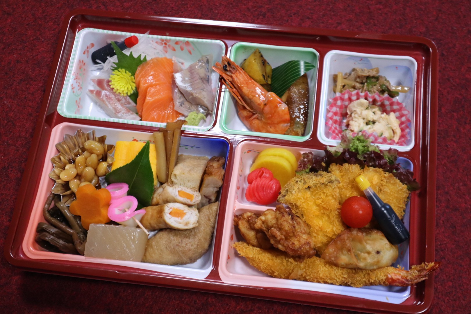 刺身入り2000円弁当