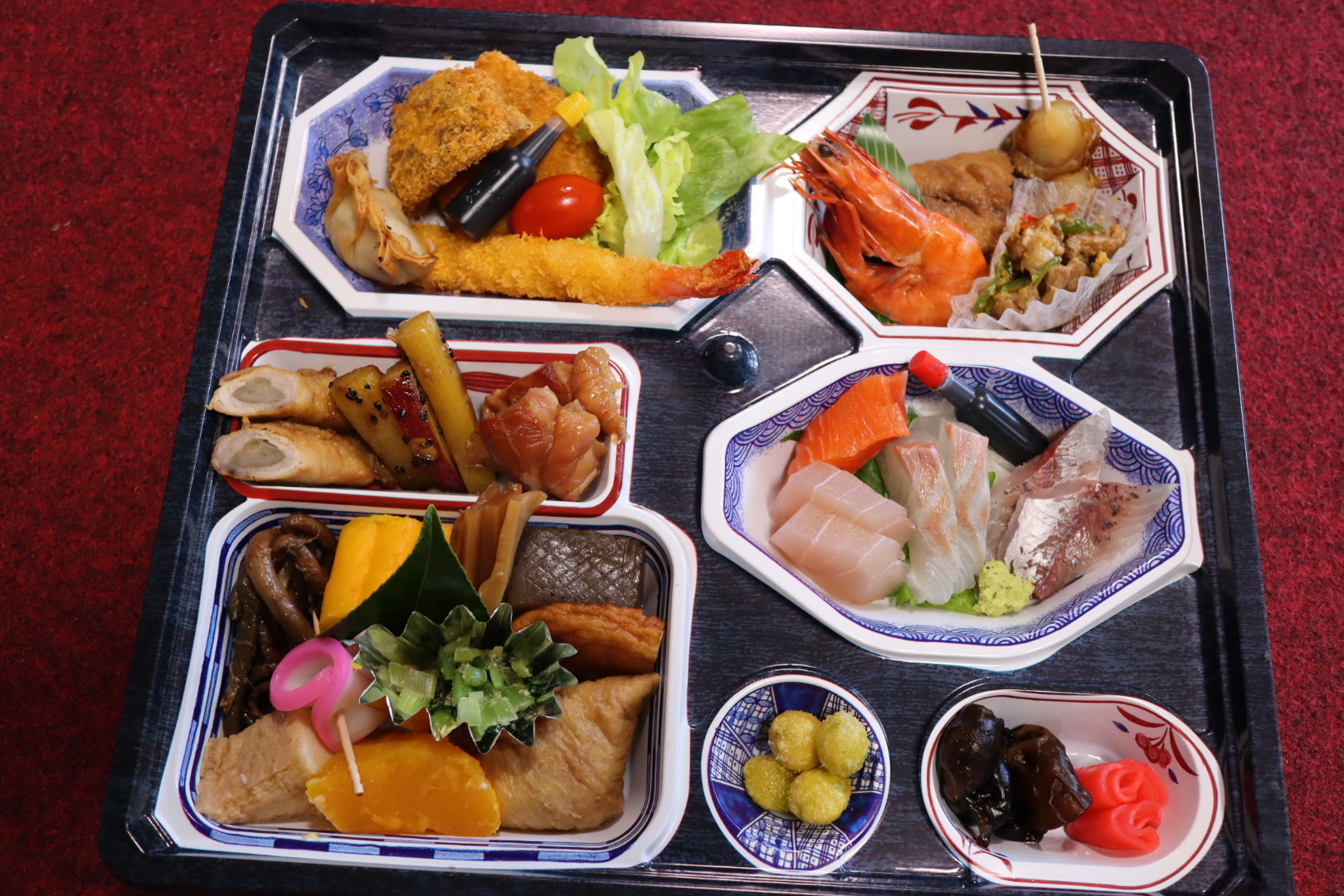 直会のパック料理2500円